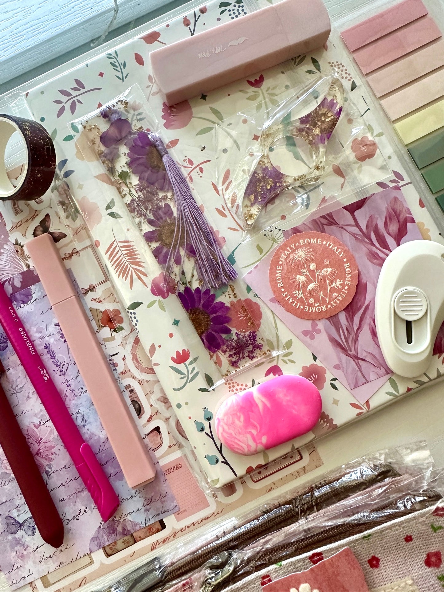 The Wildflower Collective - Junk Journal Starter